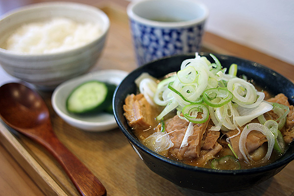 煮込みカフェ・ポノオーレ